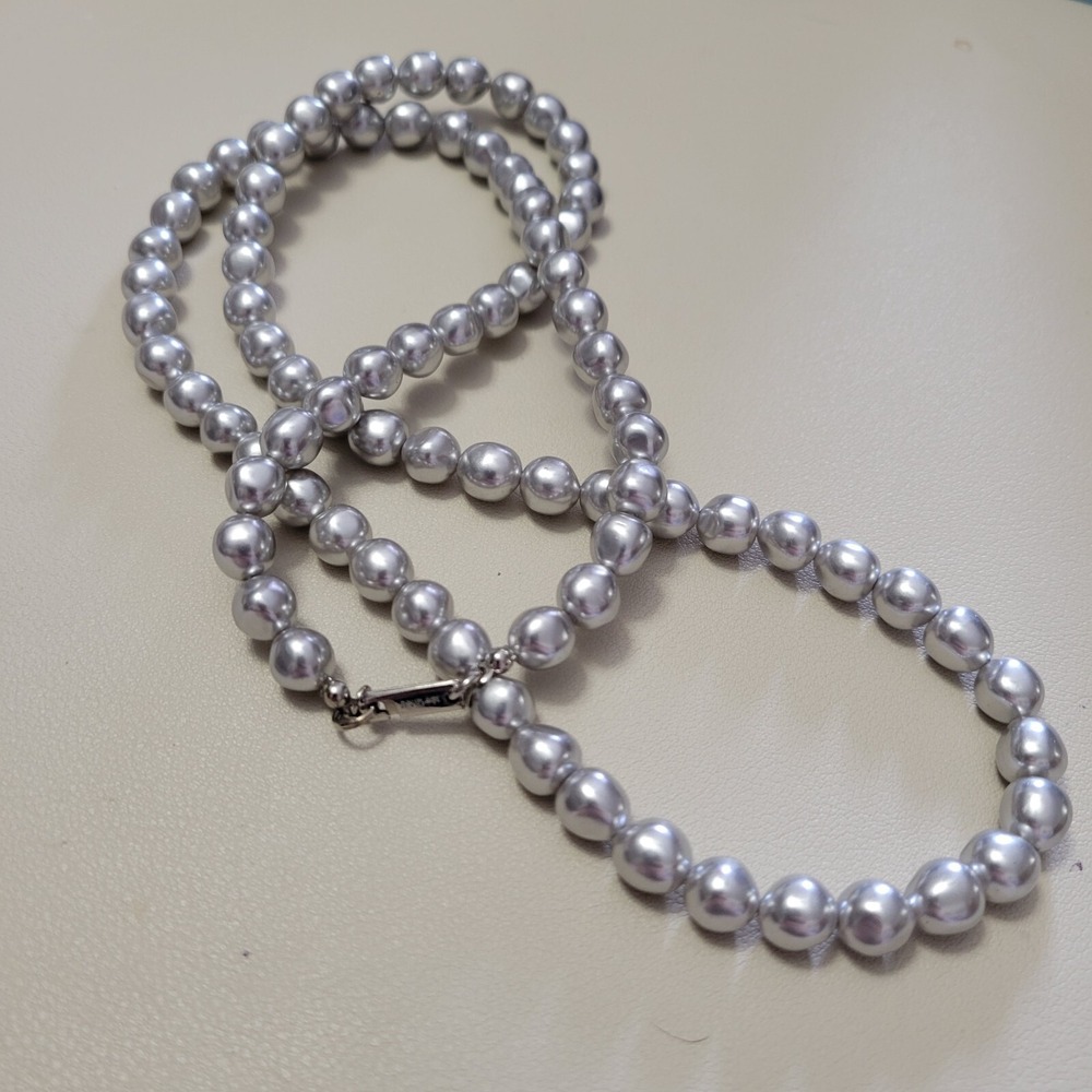 Vintage Carol Dauplaise‎ FAUX Gray PEARL necklace 28" Long Statement Necklace